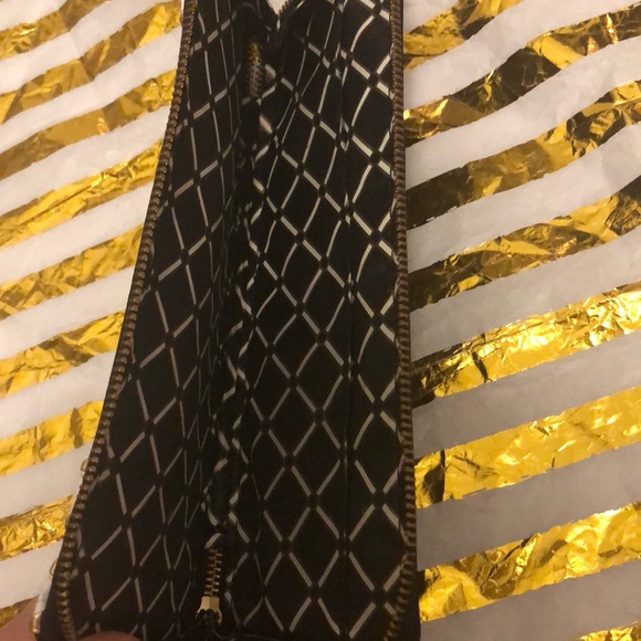 MAC Cosmectic WALLET NEW - Picture 4 of 4